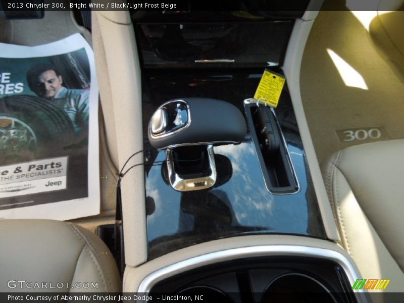 Bright White / Black/Light Frost Beige 2013 Chrysler 300
