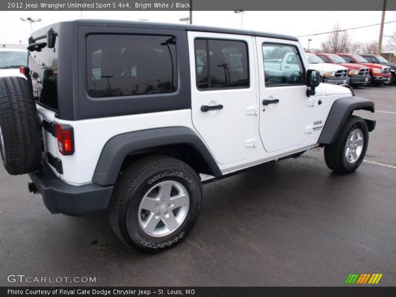 Bright White / Black 2012 Jeep Wrangler Unlimited Sport S 4x4