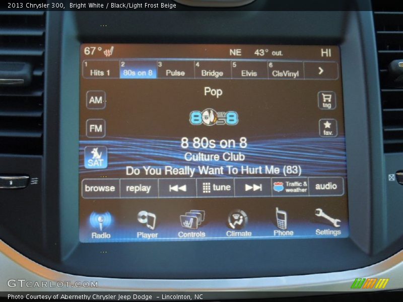 Bright White / Black/Light Frost Beige 2013 Chrysler 300