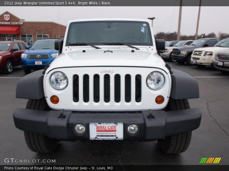 Bright White / Black 2012 Jeep Wrangler Unlimited Sport S 4x4