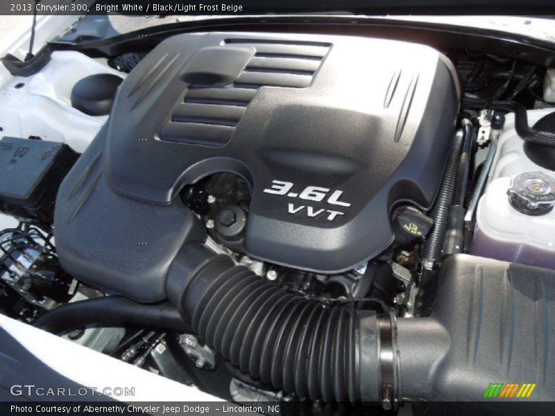 Bright White / Black/Light Frost Beige 2013 Chrysler 300