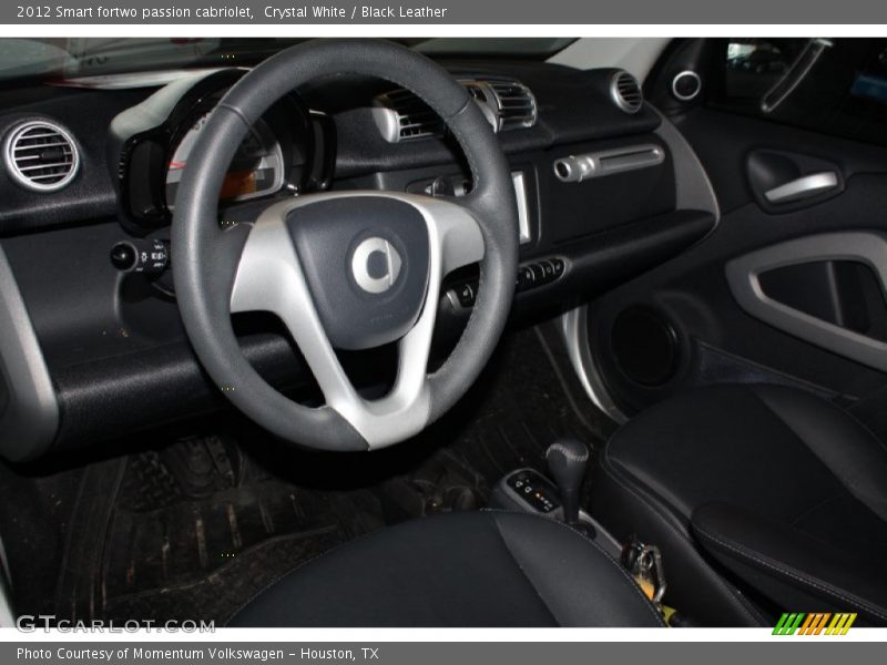 Crystal White / Black Leather 2012 Smart fortwo passion cabriolet