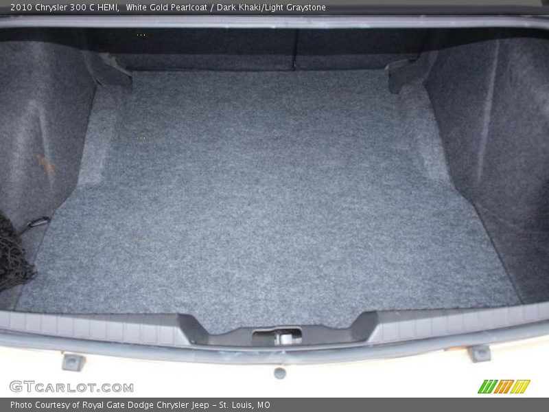  2010 300 C HEMI Trunk