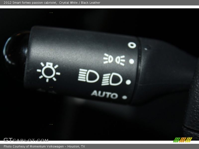Crystal White / Black Leather 2012 Smart fortwo passion cabriolet