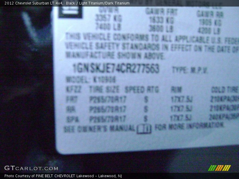 Black / Light Titanium/Dark Titanium 2012 Chevrolet Suburban LT 4x4