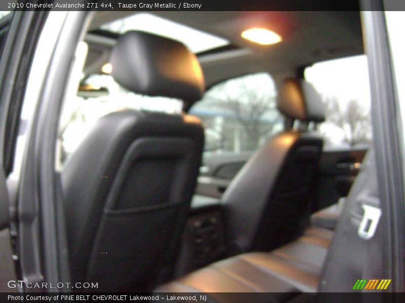 Taupe Gray Metallic / Ebony 2010 Chevrolet Avalanche Z71 4x4