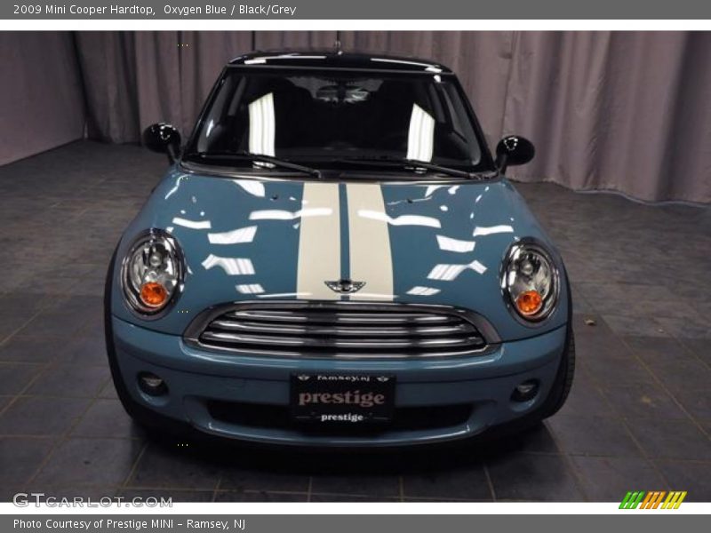 Oxygen Blue / Black/Grey 2009 Mini Cooper Hardtop