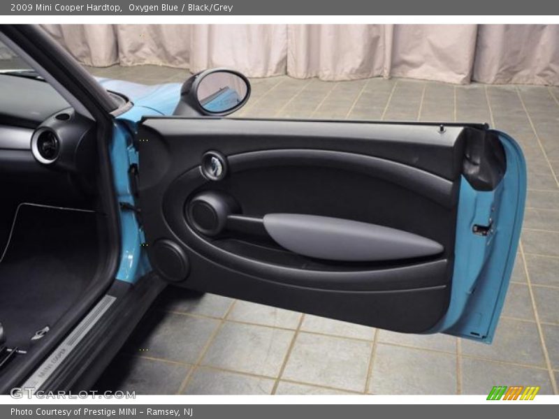 Oxygen Blue / Black/Grey 2009 Mini Cooper Hardtop