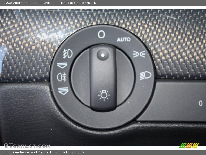 Controls of 2008 S4 4.2 quattro Sedan