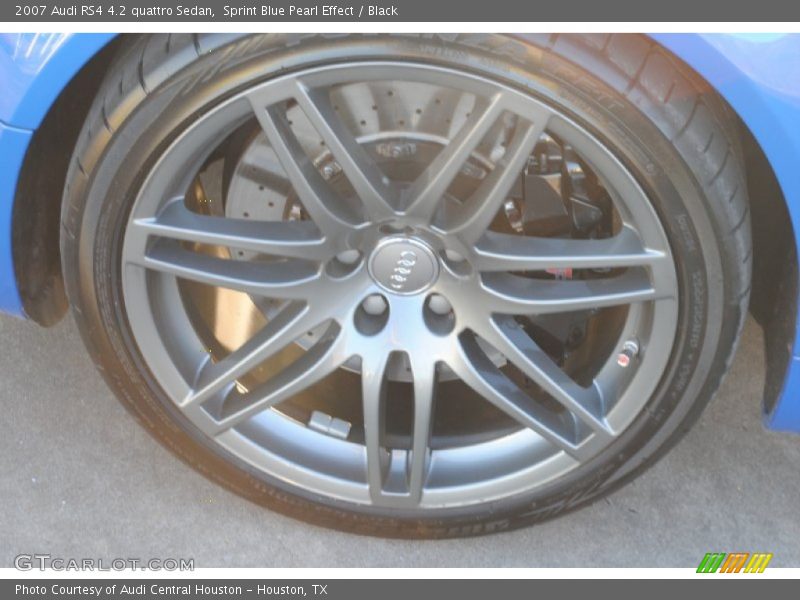 Sprint Blue Pearl Effect / Black 2007 Audi RS4 4.2 quattro Sedan