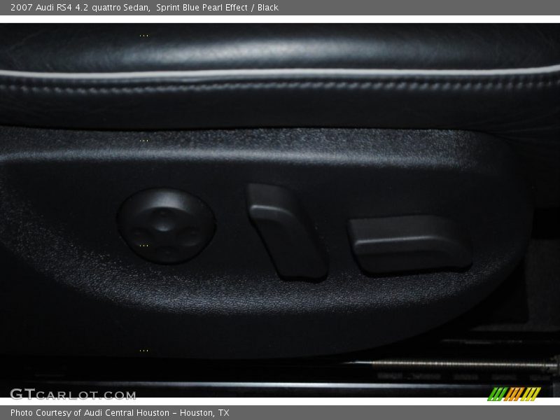Sprint Blue Pearl Effect / Black 2007 Audi RS4 4.2 quattro Sedan