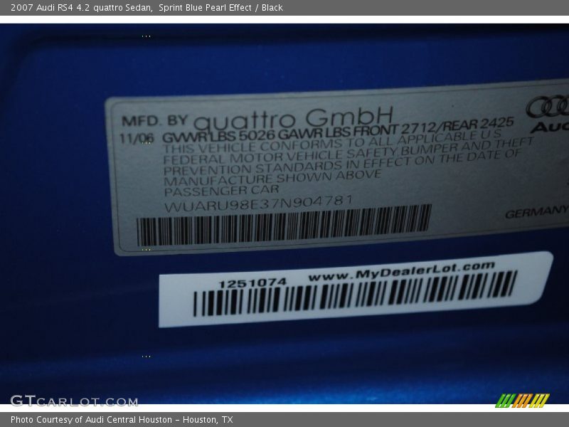 Sprint Blue Pearl Effect / Black 2007 Audi RS4 4.2 quattro Sedan