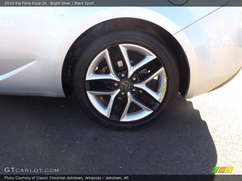 Bright Silver / Black Sport 2010 Kia Forte Koup SX