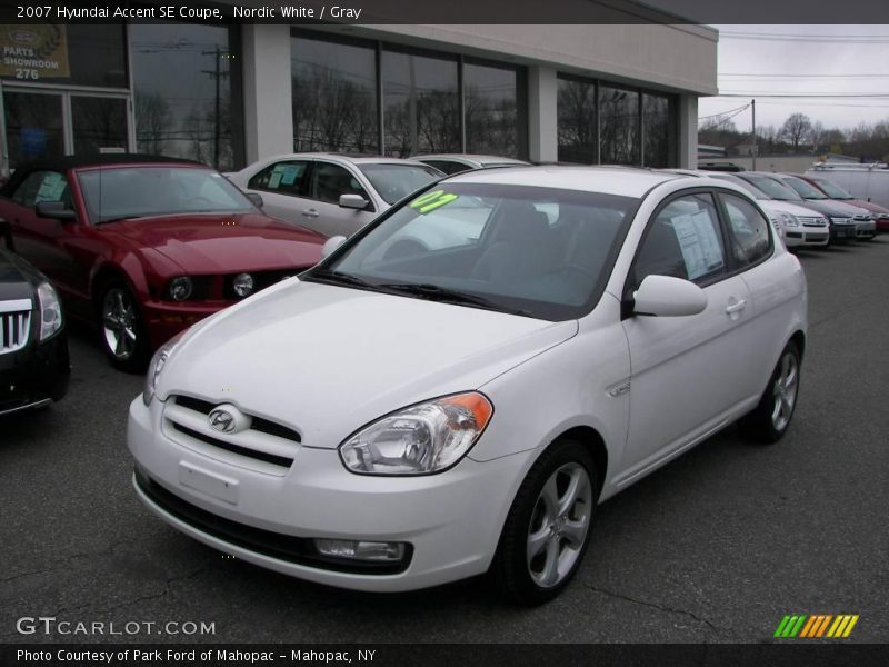 Nordic White / Gray 2007 Hyundai Accent SE Coupe