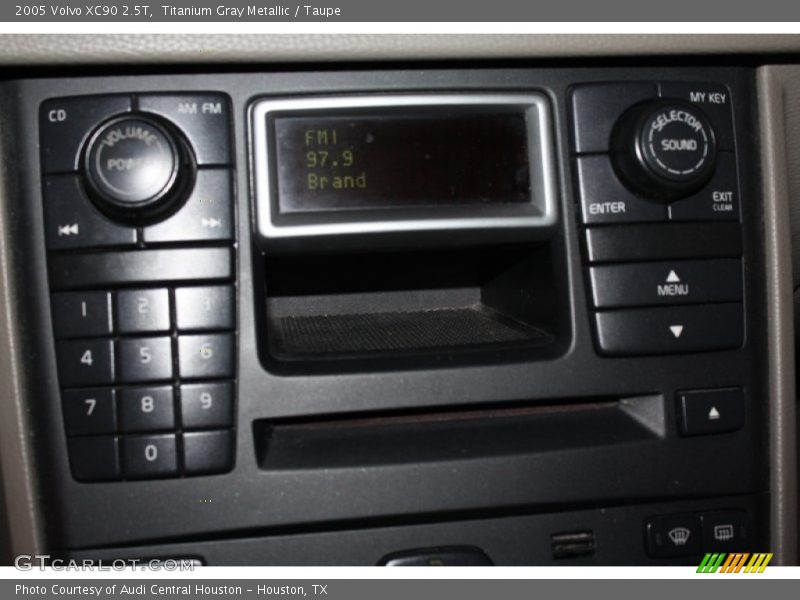 Titanium Gray Metallic / Taupe 2005 Volvo XC90 2.5T
