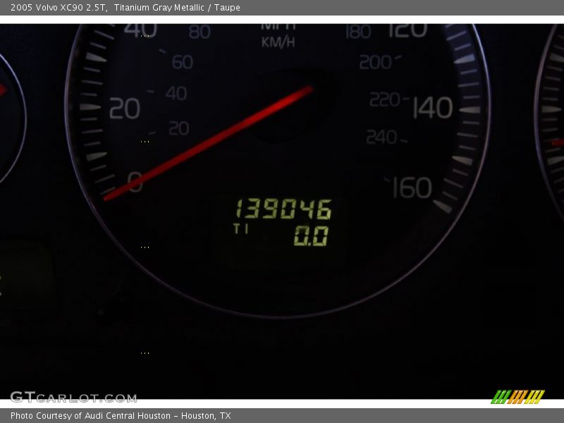 Titanium Gray Metallic / Taupe 2005 Volvo XC90 2.5T