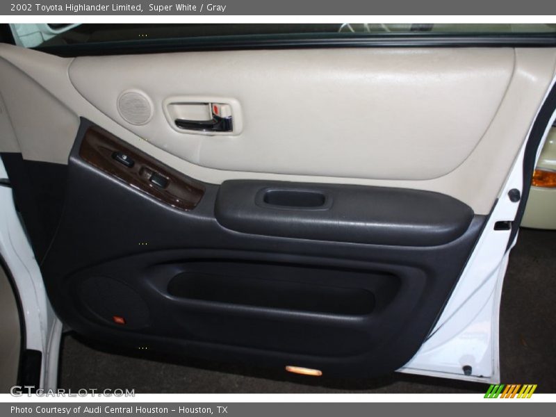Super White / Gray 2002 Toyota Highlander Limited