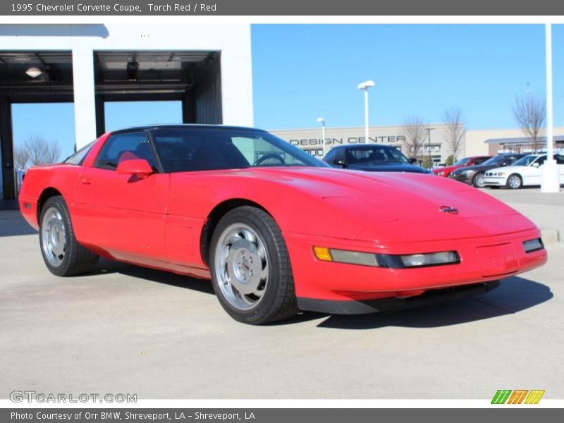 Front 3/4 View of 1995 Corvette Coupe