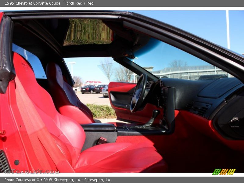 Torch Red / Red 1995 Chevrolet Corvette Coupe