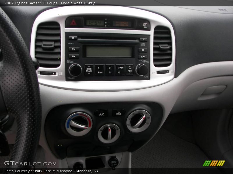 Nordic White / Gray 2007 Hyundai Accent SE Coupe