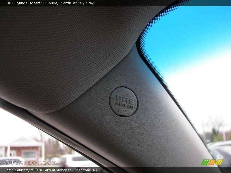 Nordic White / Gray 2007 Hyundai Accent SE Coupe