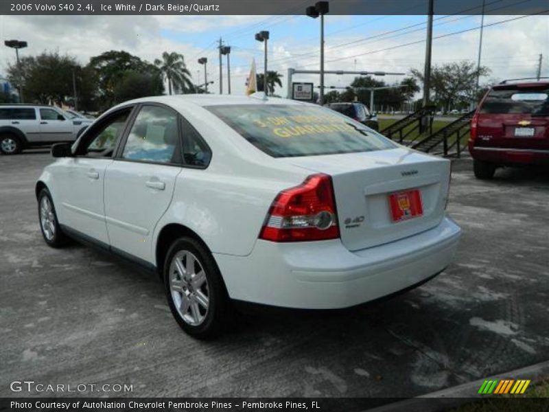 Ice White / Dark Beige/Quartz 2006 Volvo S40 2.4i