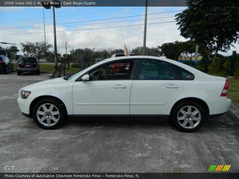 Ice White / Dark Beige/Quartz 2006 Volvo S40 2.4i