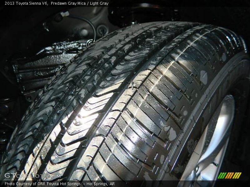 Predawn Gray Mica / Light Gray 2013 Toyota Sienna V6