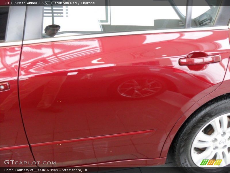 Tuscan Sun Red / Charcoal 2010 Nissan Altima 2.5 S