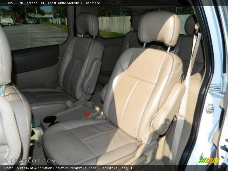 Frost White Metallic / Cashmere 2005 Buick Terraza CXL