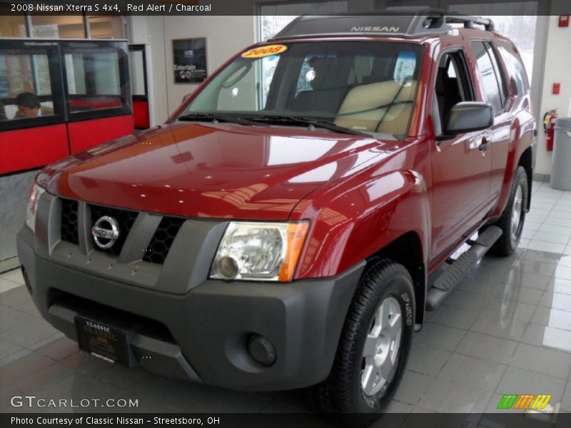 Red Alert / Charcoal 2008 Nissan Xterra S 4x4