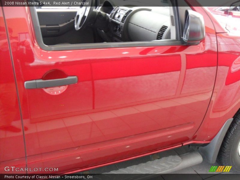 Red Alert / Charcoal 2008 Nissan Xterra S 4x4