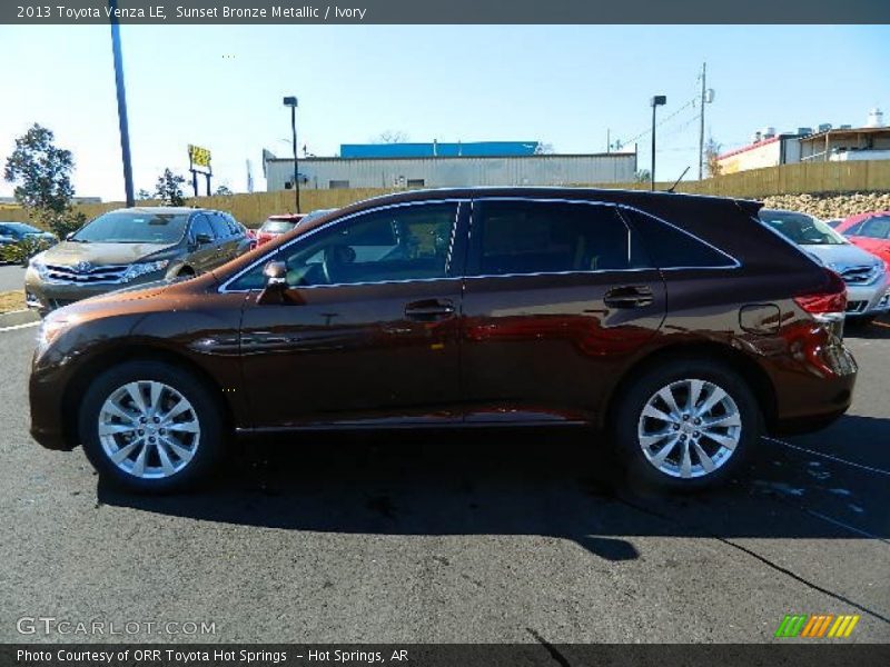 Sunset Bronze Metallic / Ivory 2013 Toyota Venza LE