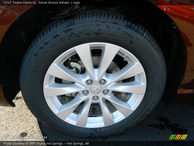Sunset Bronze Metallic / Ivory 2013 Toyota Venza LE