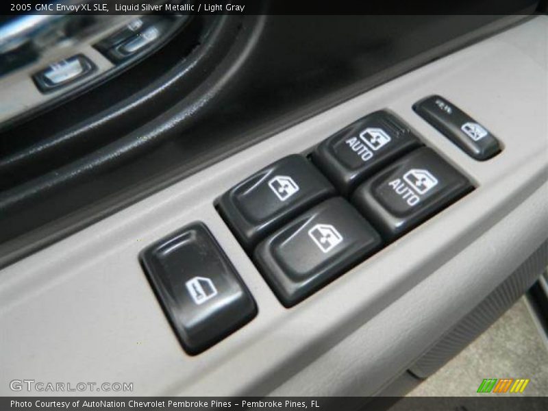 Liquid Silver Metallic / Light Gray 2005 GMC Envoy XL SLE