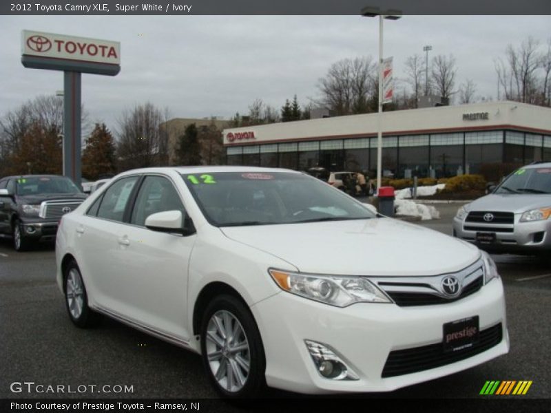 Super White / Ivory 2012 Toyota Camry XLE