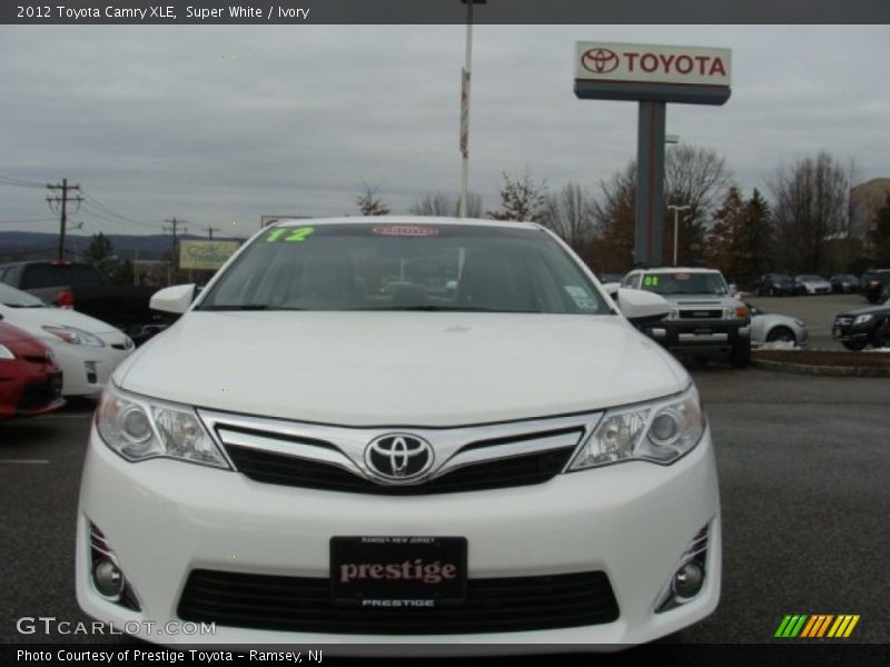 Super White / Ivory 2012 Toyota Camry XLE