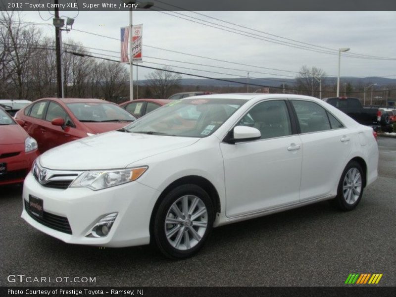 Super White / Ivory 2012 Toyota Camry XLE