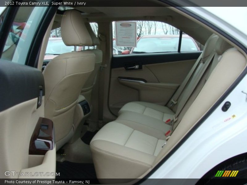 Super White / Ivory 2012 Toyota Camry XLE