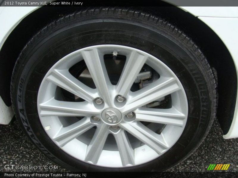 Super White / Ivory 2012 Toyota Camry XLE