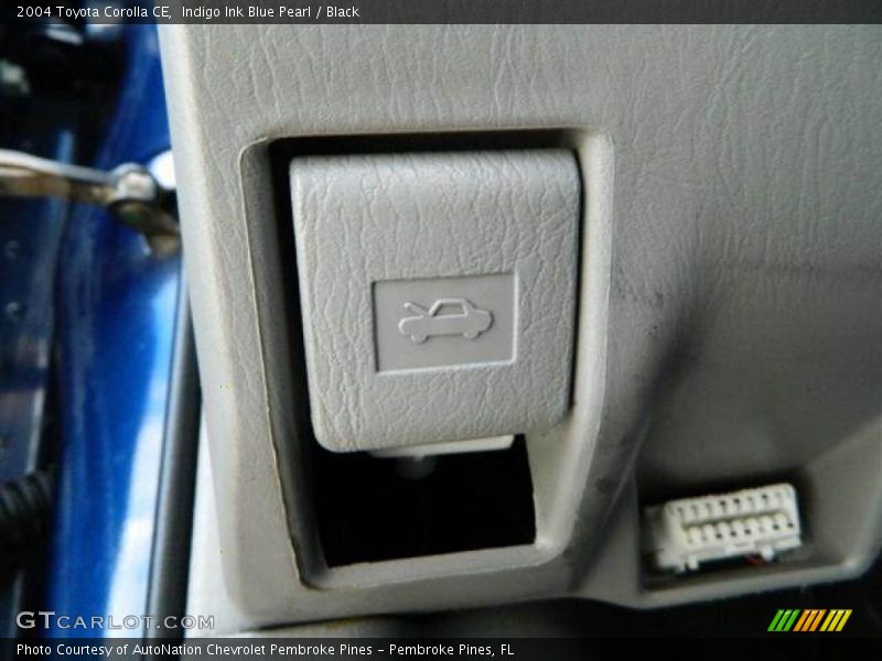 Indigo Ink Blue Pearl / Black 2004 Toyota Corolla CE