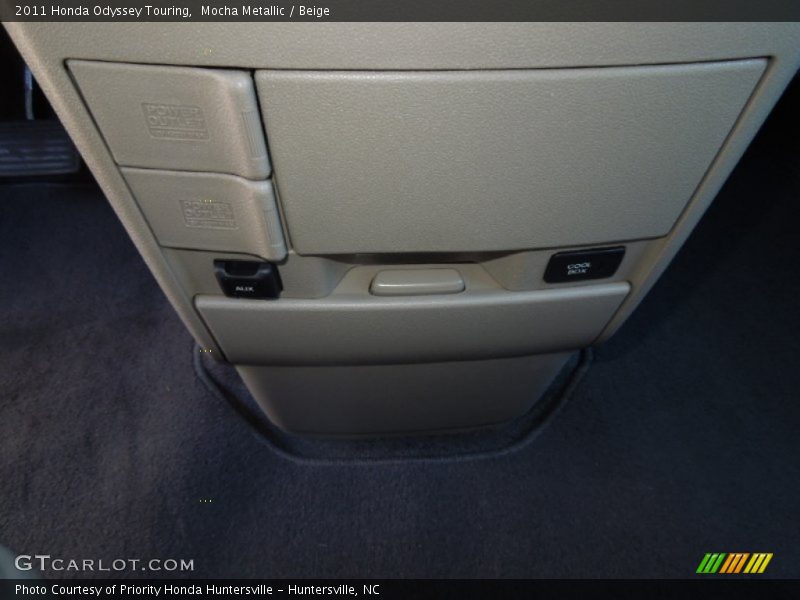 Mocha Metallic / Beige 2011 Honda Odyssey Touring