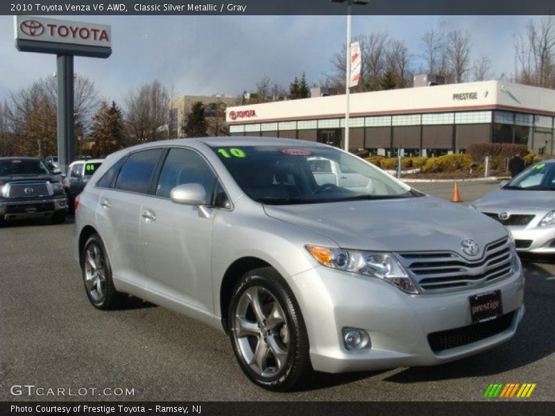 Classic Silver Metallic / Gray 2010 Toyota Venza V6 AWD