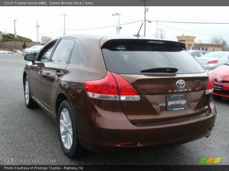 Sunset Bronze Mica / Ivory 2010 Toyota Venza AWD