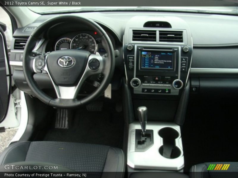Super White / Black 2012 Toyota Camry SE