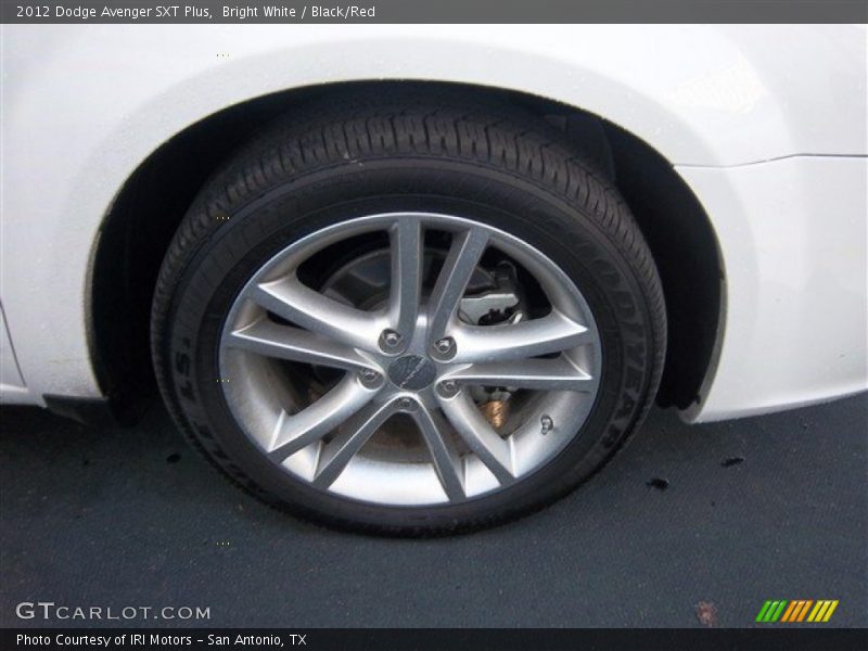 Bright White / Black/Red 2012 Dodge Avenger SXT Plus