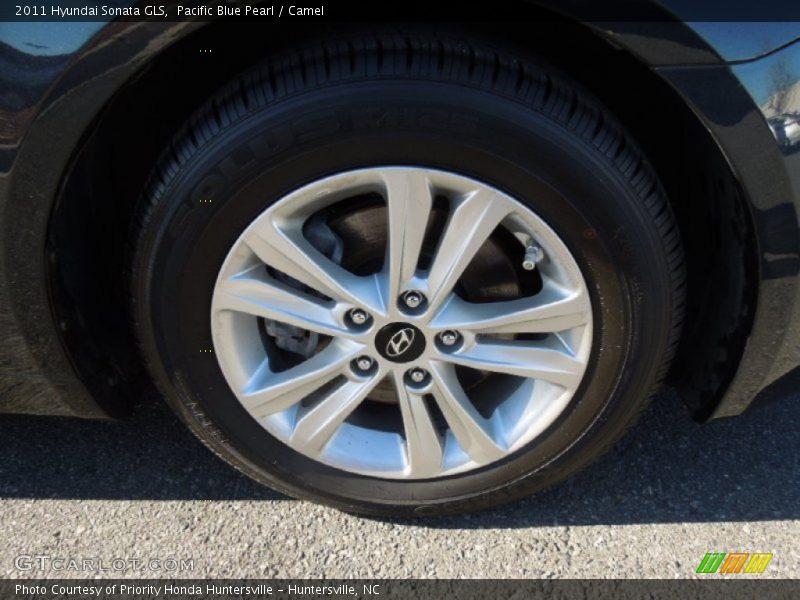 Pacific Blue Pearl / Camel 2011 Hyundai Sonata GLS