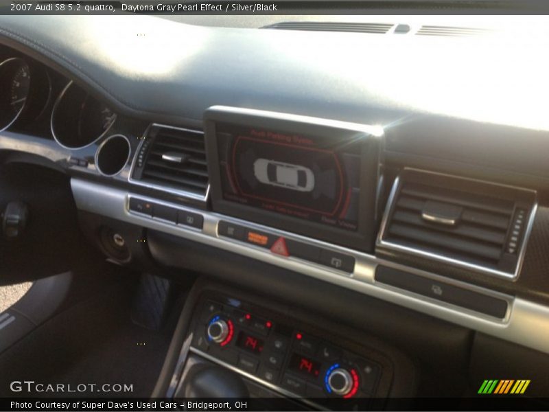 Daytona Gray Pearl Effect / Silver/Black 2007 Audi S8 5.2 quattro