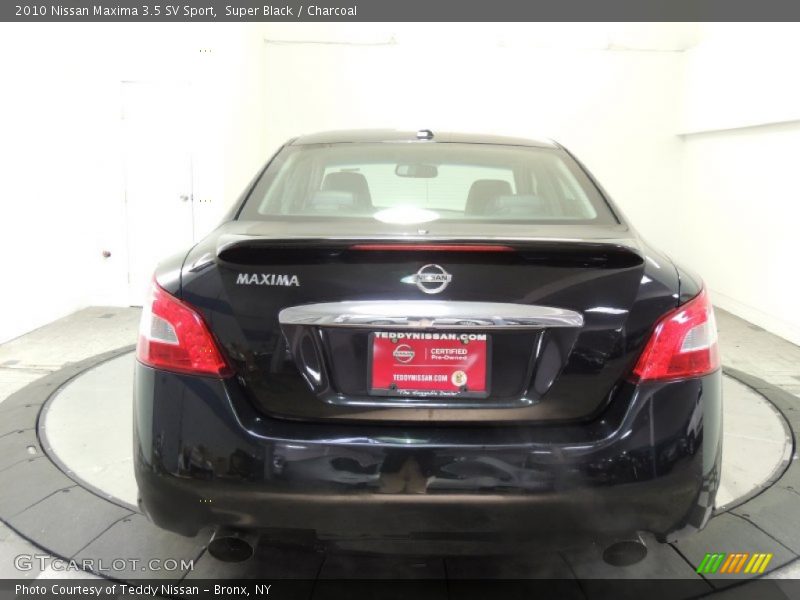 Super Black / Charcoal 2010 Nissan Maxima 3.5 SV Sport