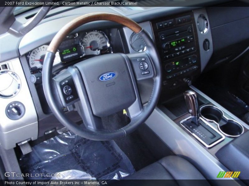 Dashboard of 2007 Expedition Limited